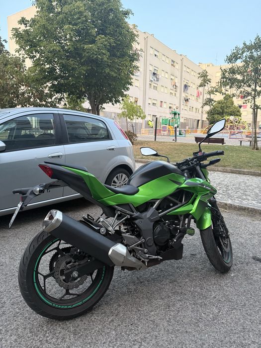Kawasaki 250.