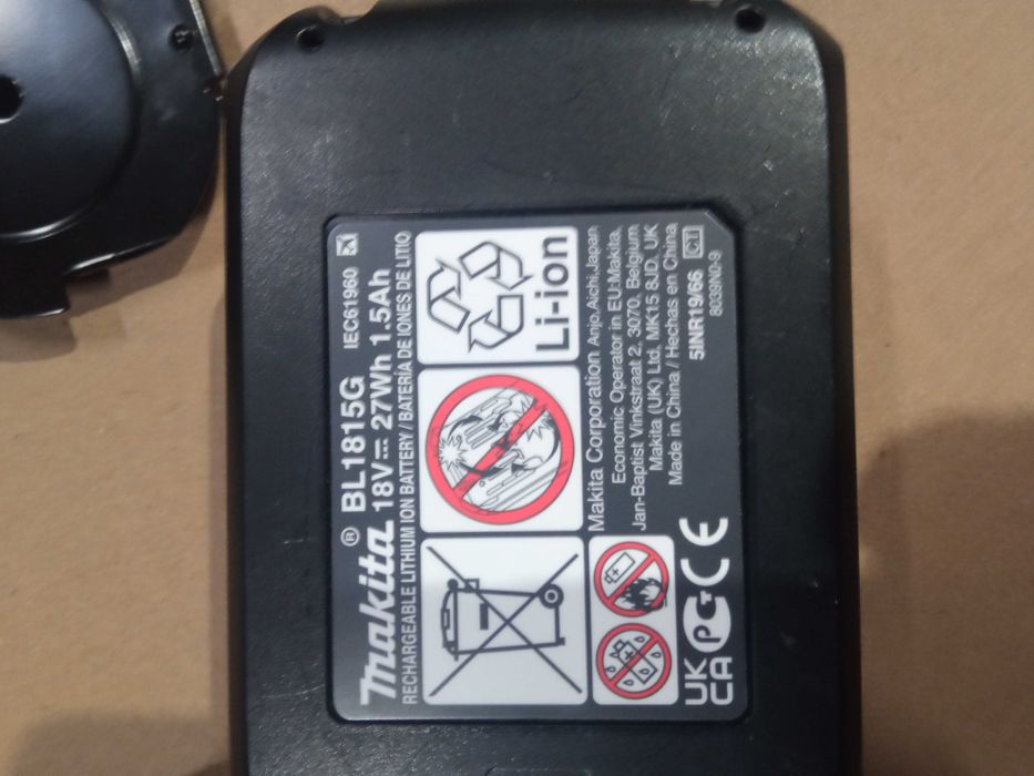 Wkrętarka Makita Plus Zestaw Nożyc DK18B56Y