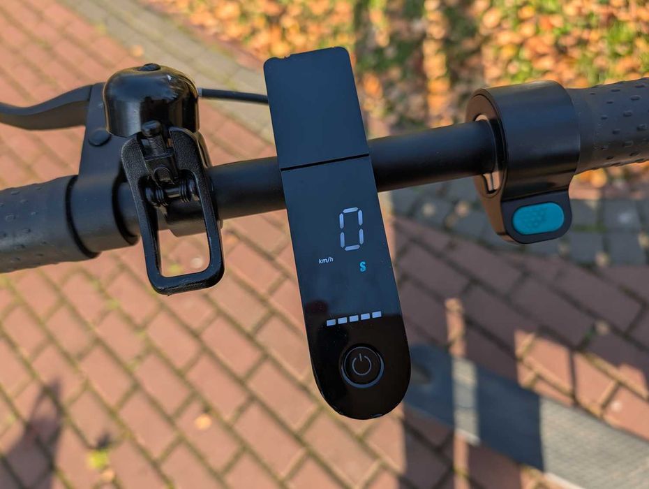 Mi Electric Scooter Pro 2 Mercedes-AMG Petronas F1 Team Edition