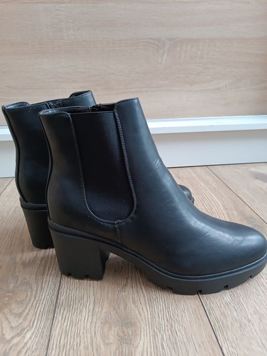 Czarne botki Anna Field 44