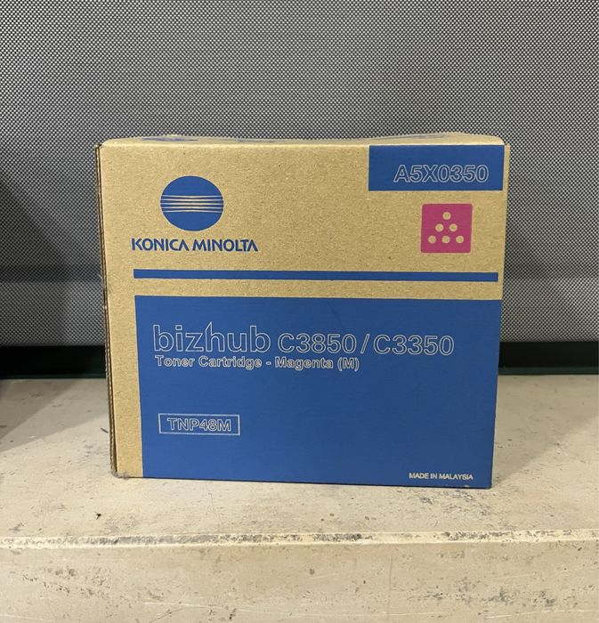 Ofeta de toner na compra do conjunto para impressora konica Minolta