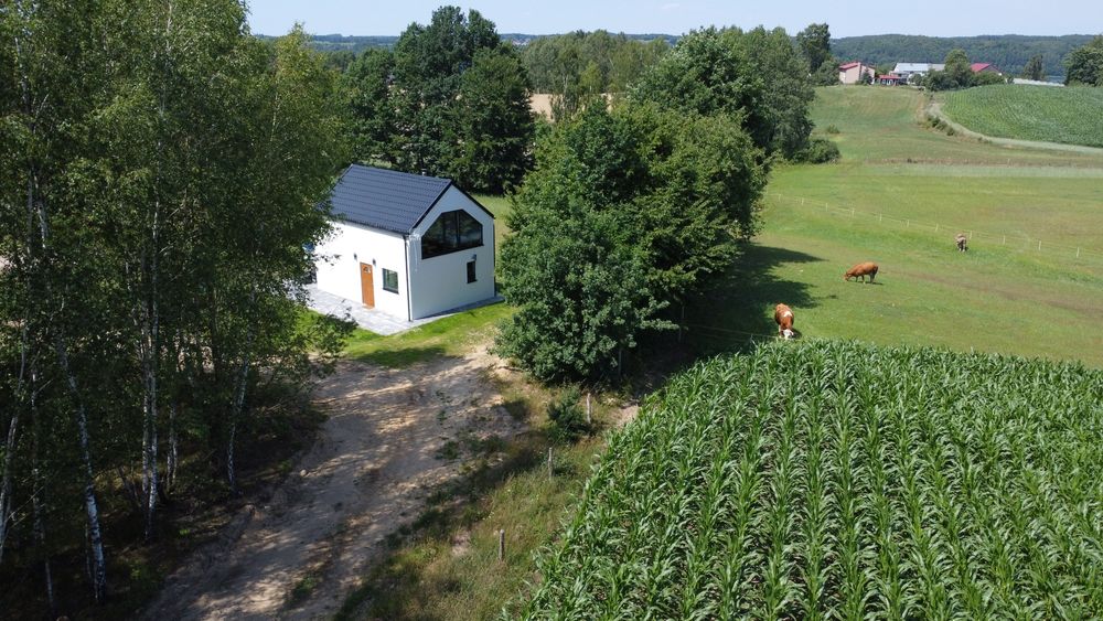 Domek Emilka kaszubska ostoja nad stawem