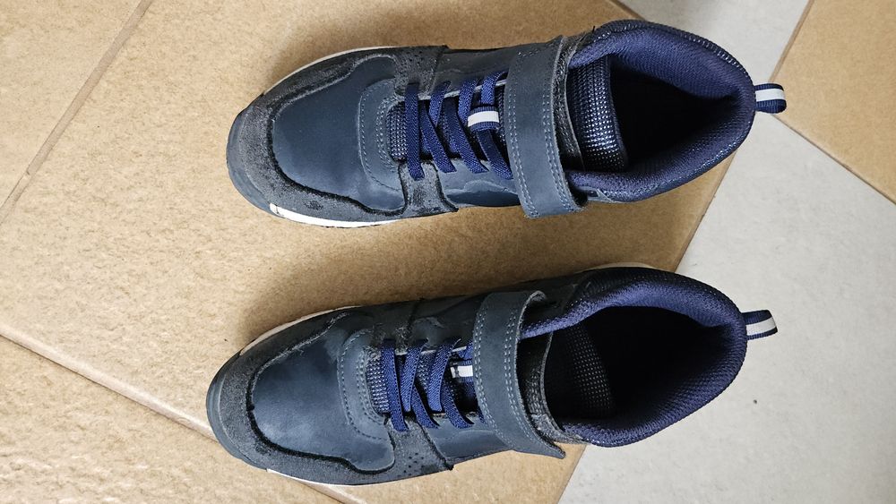 Buty chłopięce nr 37