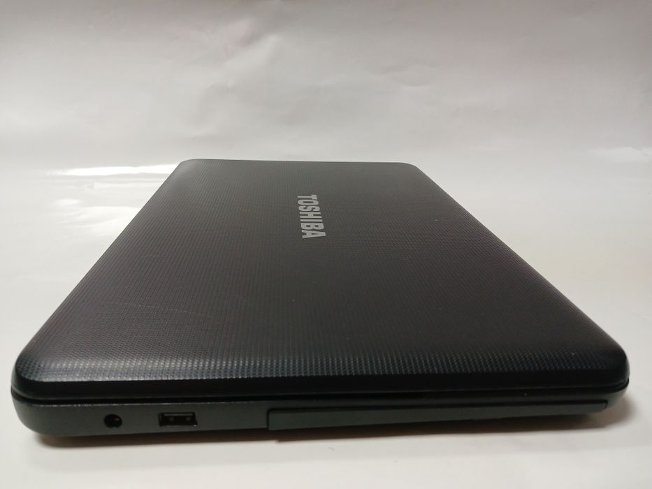 Продам ноутбук Toshiba SATELLITE PRO C850-1LV