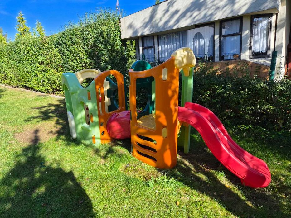 Little Tikes plac zabaw 8w1 – 2 zjeżdżalnie, tunel, ścianka