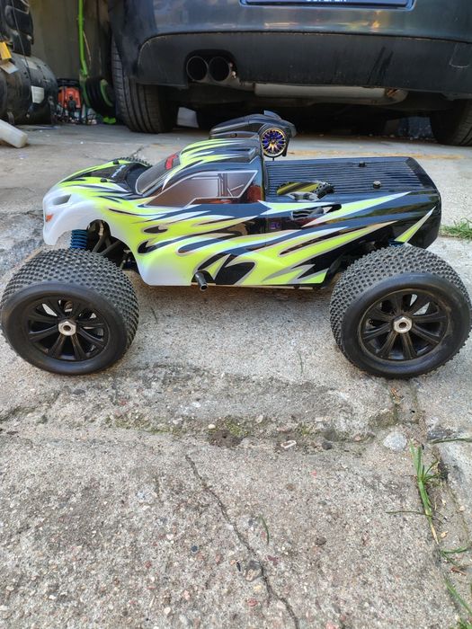 Autko spalinowe nitro RC 1:8
