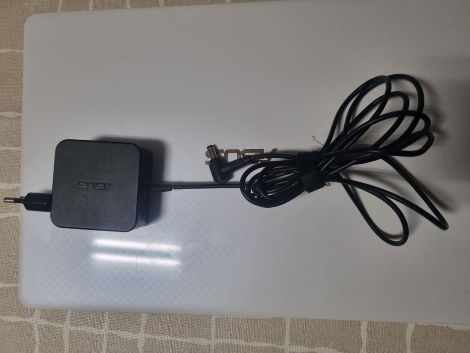 Portátil ASUS Branco