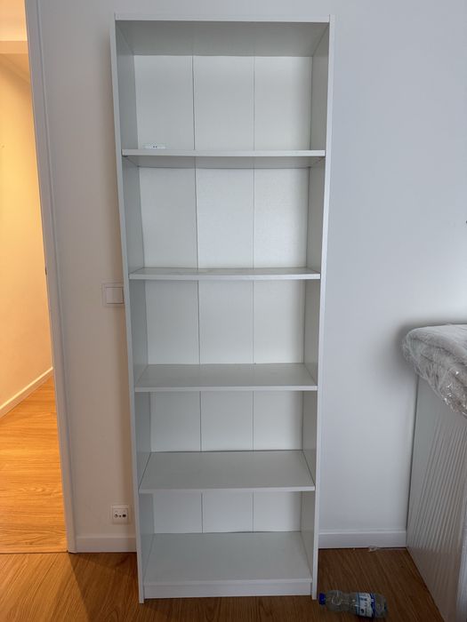 Estante billy branca ikea