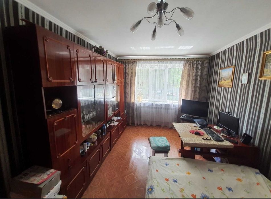 Продам 2х комнатную квартиру в центре