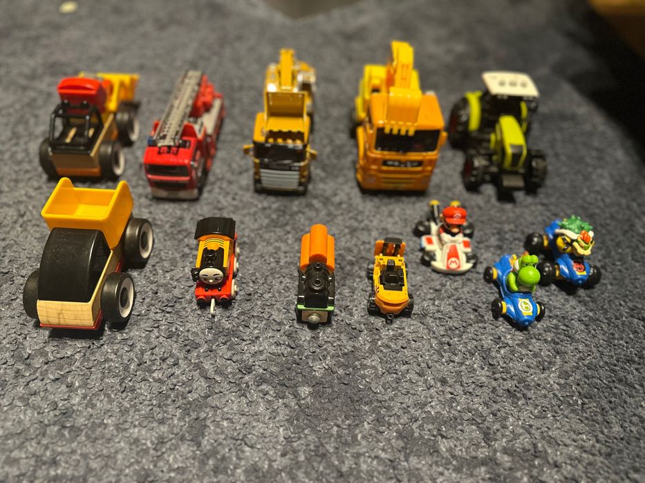 Autka koparki pociągi 12 sztuk