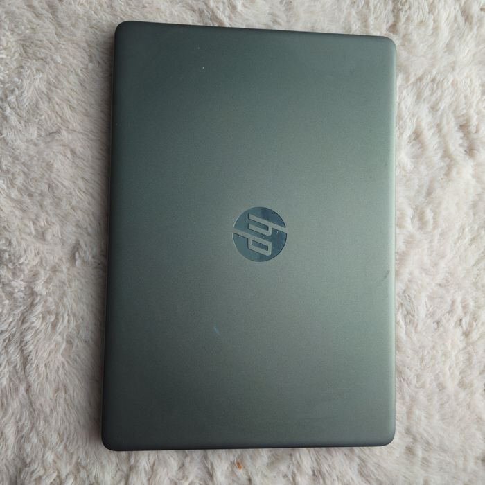 Продам ноутбук HP 14 (i3 11th Gen / 8GB / 256GB SSD)