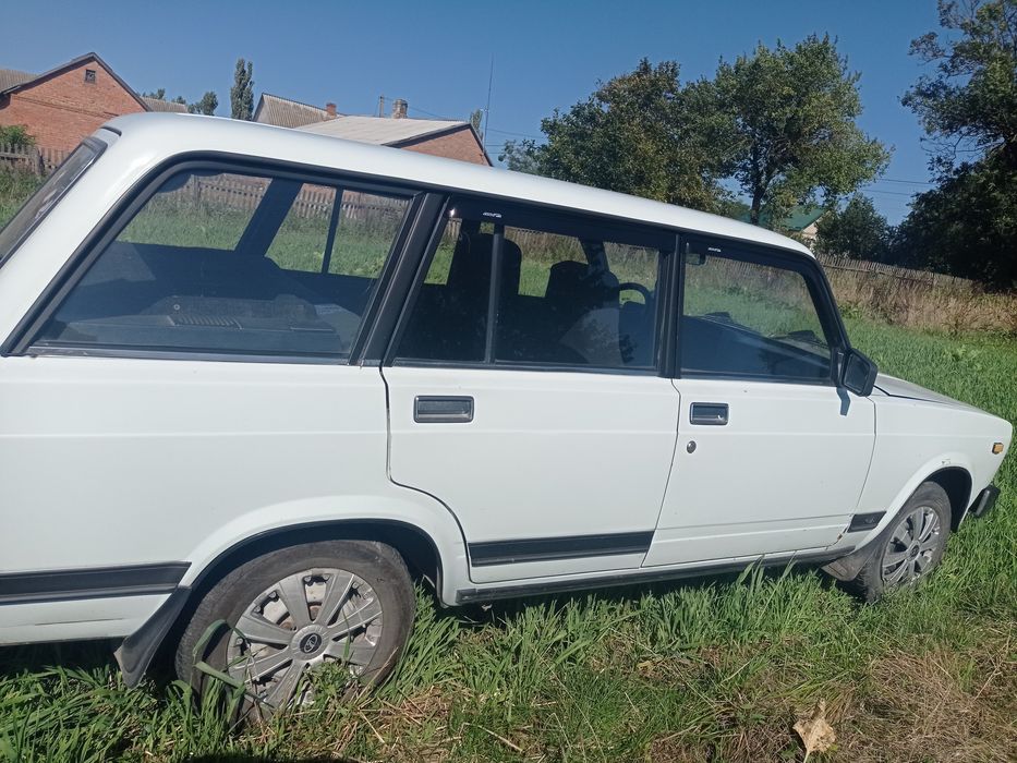 Автомобіль Ваз2104