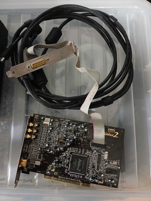 Sound card: Creative Sound Blaster Audigy2 24bit 1.92kHz/106db snr.64170318278273121