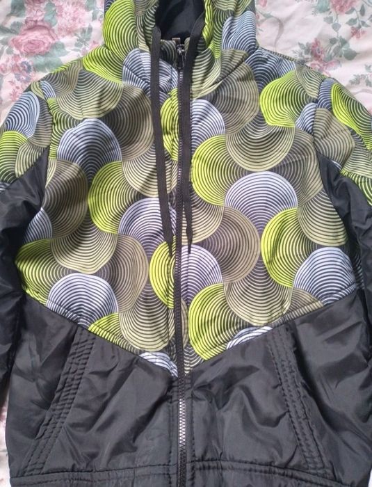 Куртка демисезонка. 9-10 лет