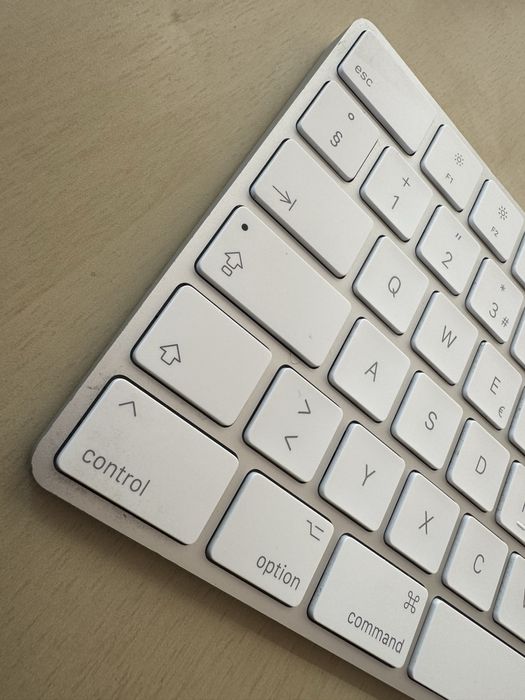 Apple Magic Keyboard com teclado numérico A1843