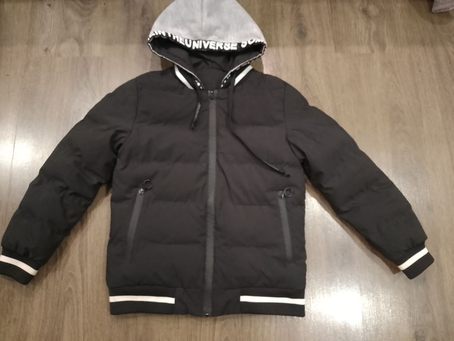 Продам курточку осінь - весна