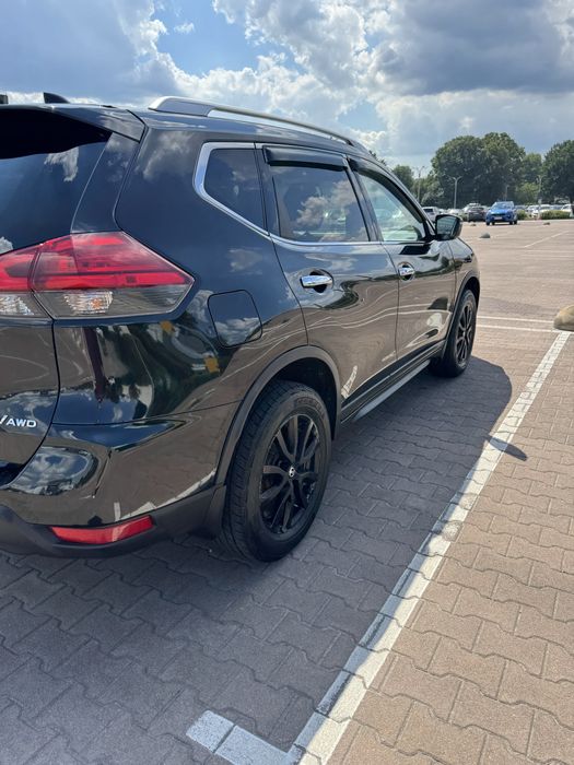 Продам власне авто Nissan Rouge 2017 року