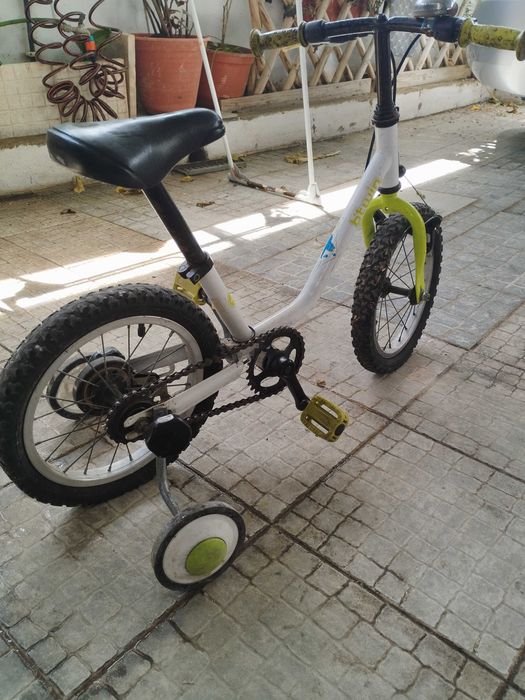 Bicicleta com rodinhas