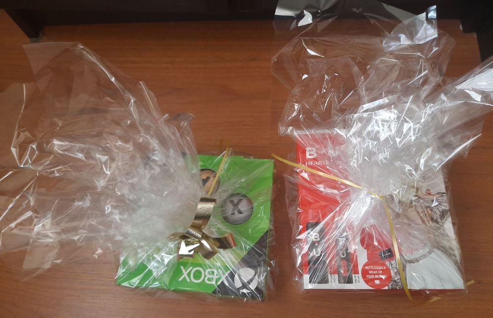 Prenda kit desodorizante, água de colónia, sais de banho Novo
