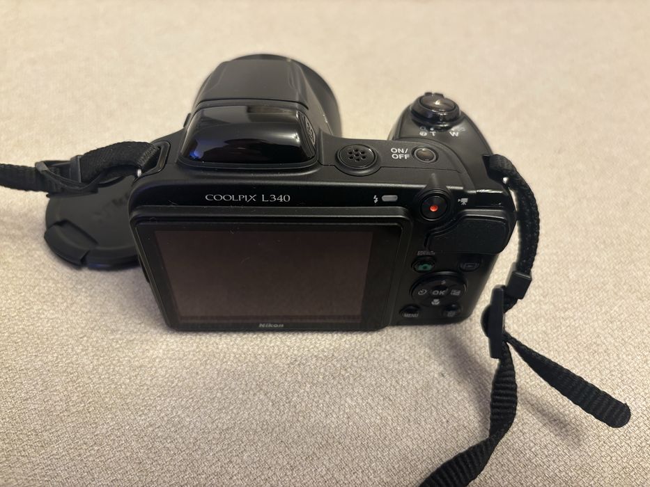 Câmara Nikon Coolpix L340