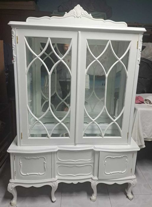 Cristaleira Queen Anne remodelada