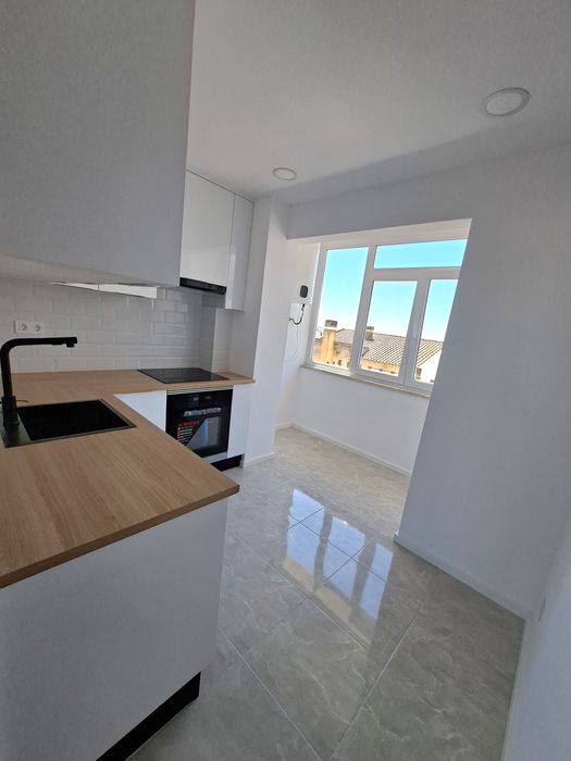Apartamento Azambuja com 70 m²  a estrear.