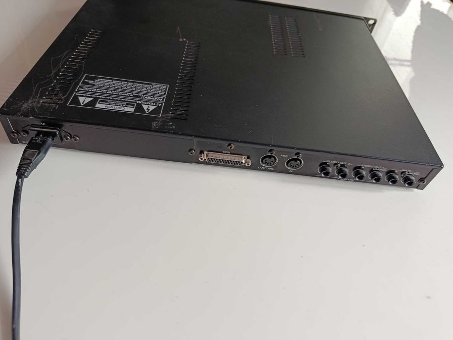 Roland S-760 Sampler + Gotek LCD + 18MB RAM