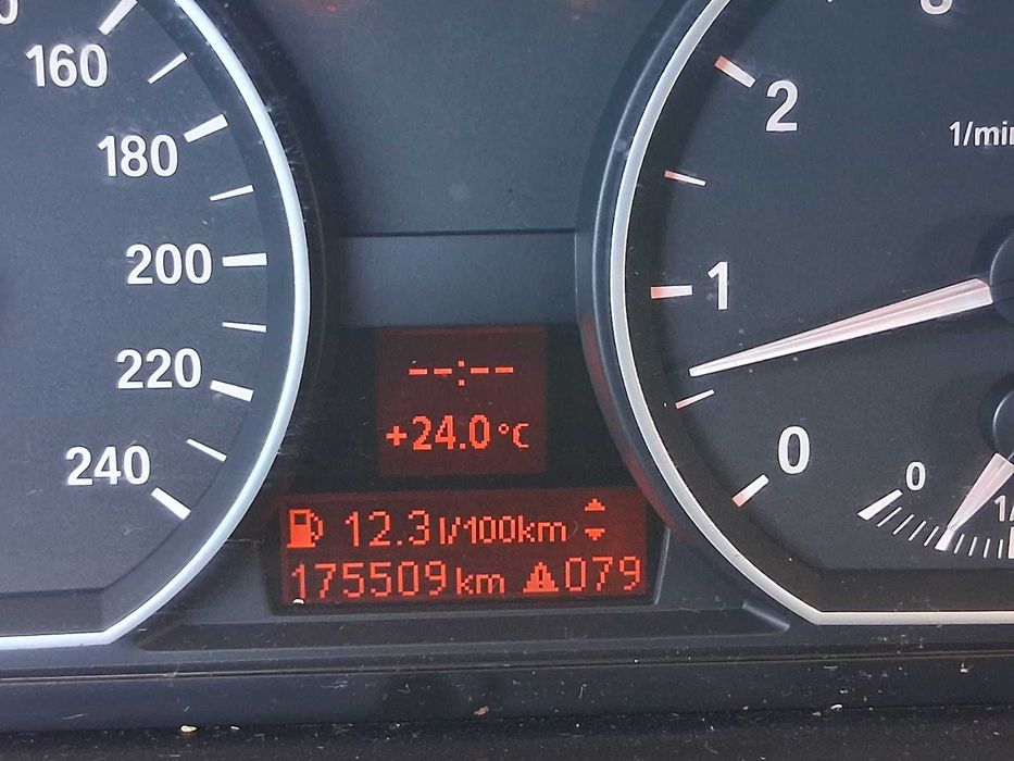 BMW Série 1. Fantástico Coupé Super Bem Tratado!