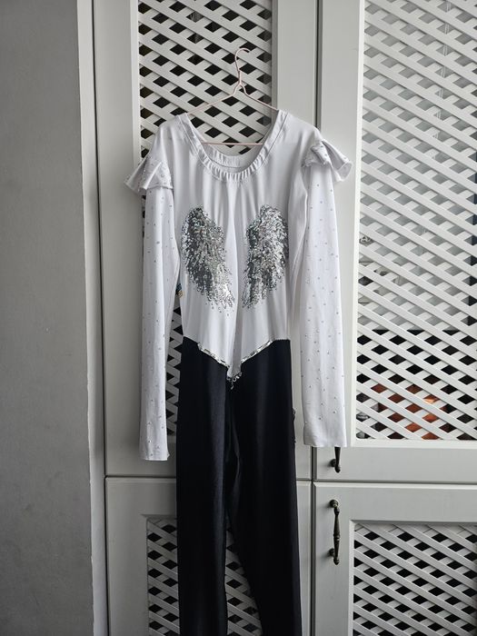 Прокат оренда комбінезонів для художньої повітряної гімнастики