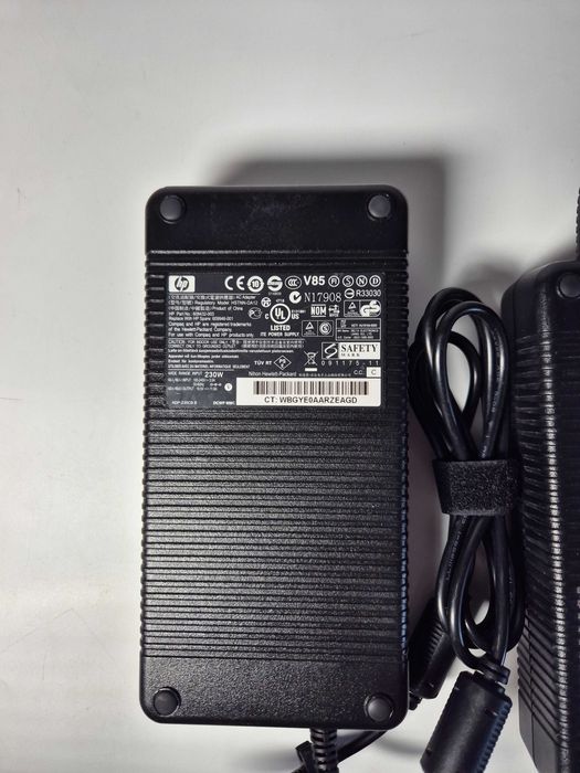 Оригінальний блок живлення HP 19,5v 11.8a  230W  7.4*5.0mm