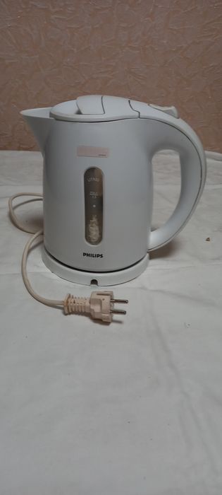 Продаю ел.чайник