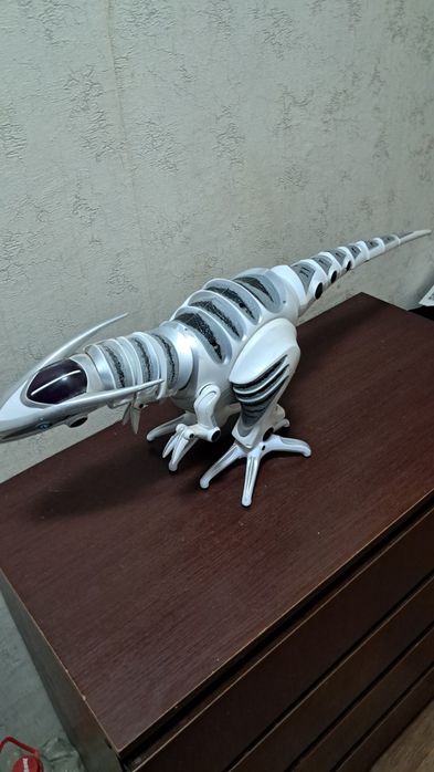 Робот-динозавр Roboraptor Х  WowWee 85см