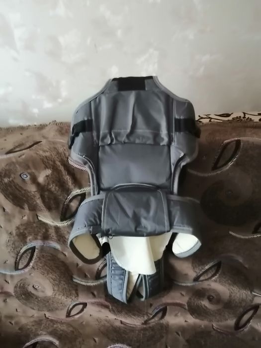 Продам переноску для маленьких детей (кенгуру)