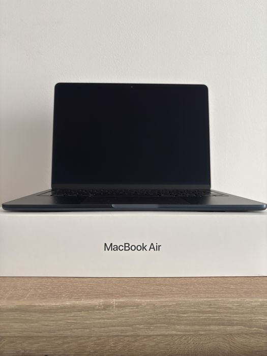 Apple MacBook Air 13” M3 2024 (A3113) | Kondycja 99% | GWARANCJA 06.2026