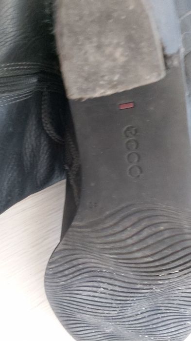 Buty zimowe kozaki ecco z Holandii 40i