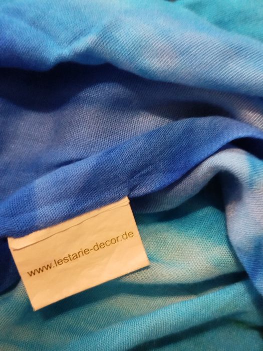 Niebieskie pareo chusta na plażę lub szal Lastarie