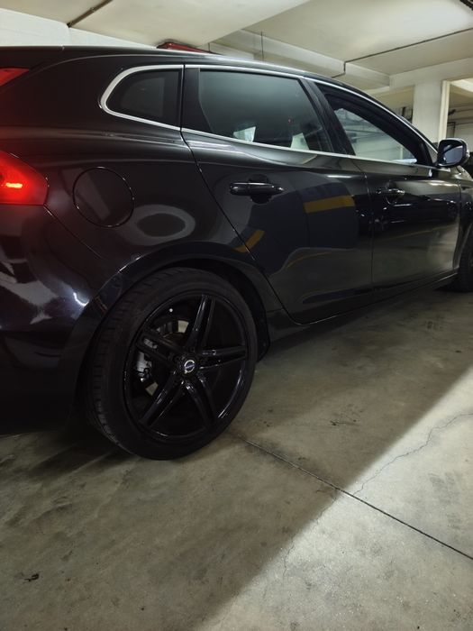 Volvo V40 R Design 2015