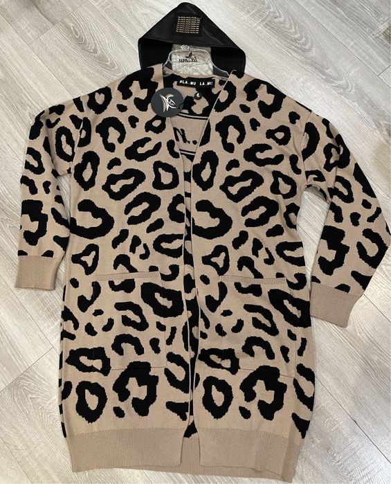 Kardigan La..mu uni camel czarne cętki