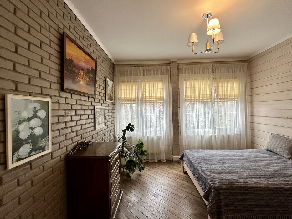Будинок з ремонтом у лісовій Бучі