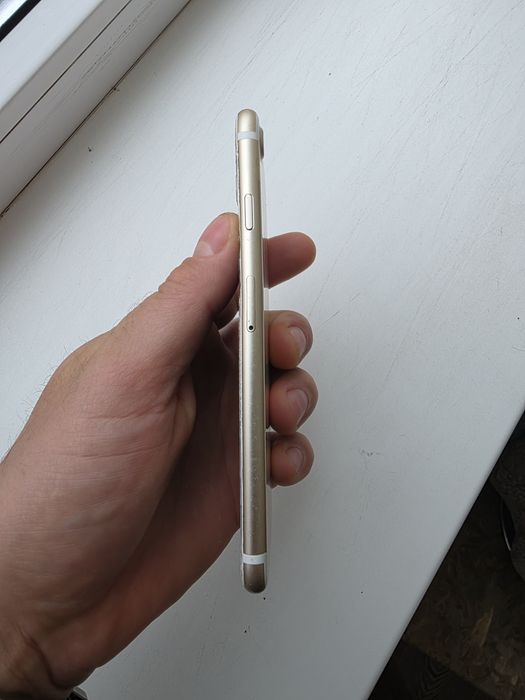 Iphone 7 на запчастини