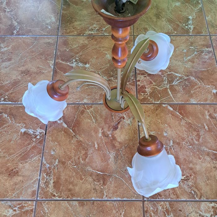 Lampa żyrandol kwiaty