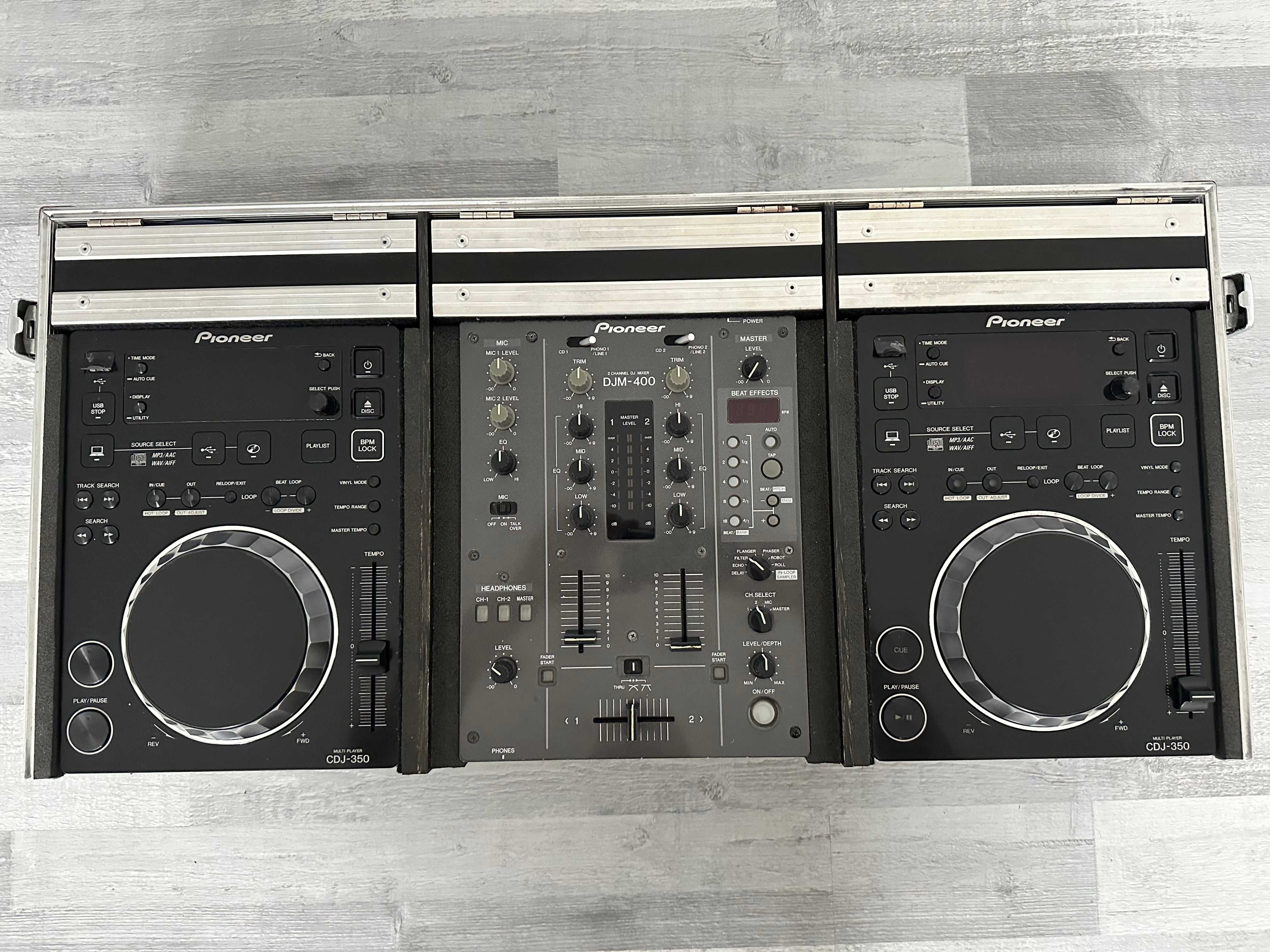 Konsola DJ 2x Pioneer CDJ 350 + mikser Pioneer DJM 400 +