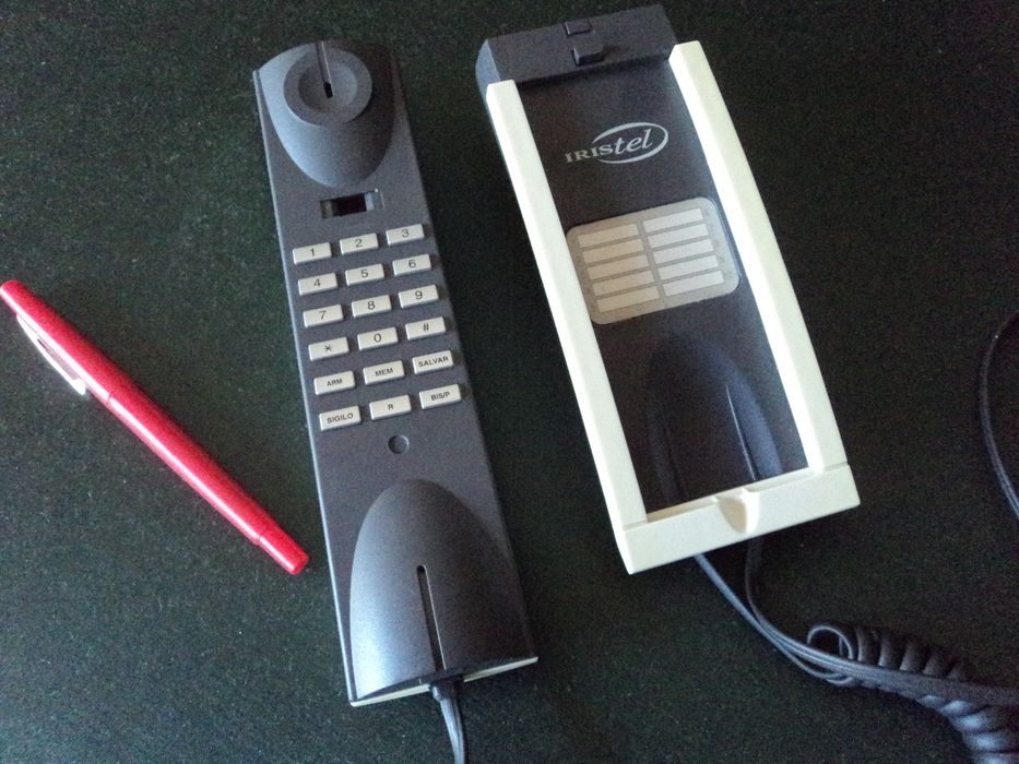 Telefone Iristel