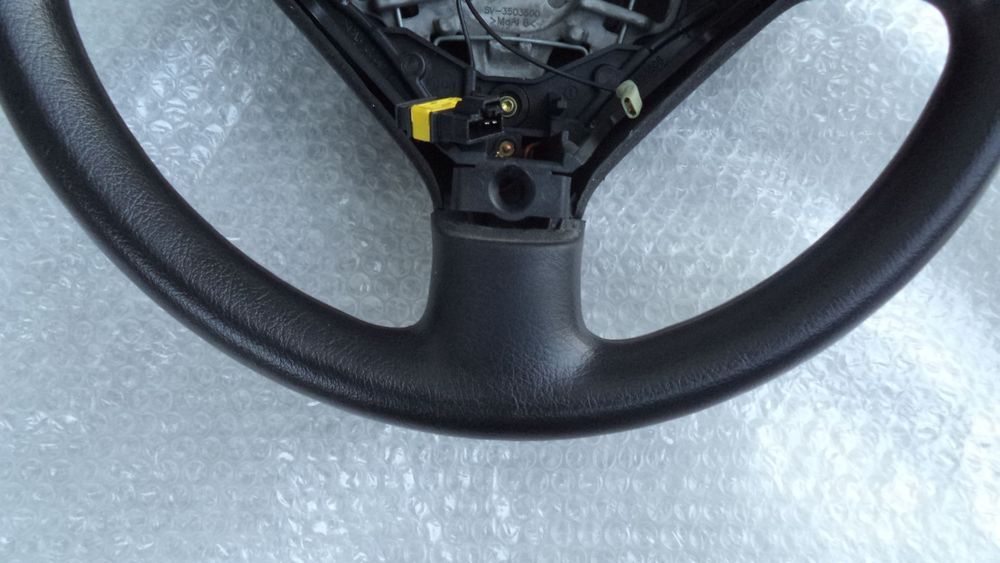 Volante Peugeot 307 em bom estado