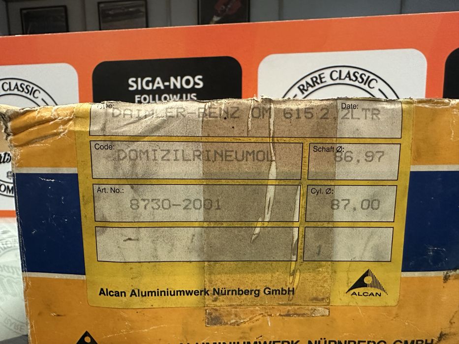 Pistões Mercedes OM615 200d/220d