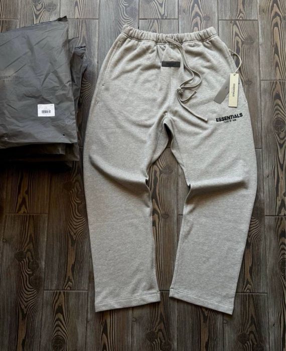Спортивні штани Essentials