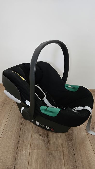 Cybex Aton B2 i-size z bazą