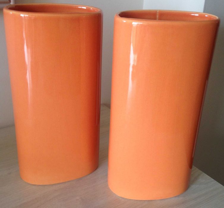 Jarras e vasos variados