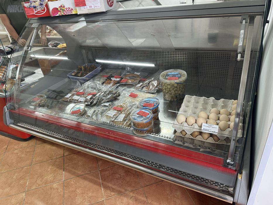 Холодильные витрины