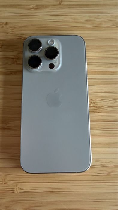 iPhone 15 Pro - 128GB Titanio Natural